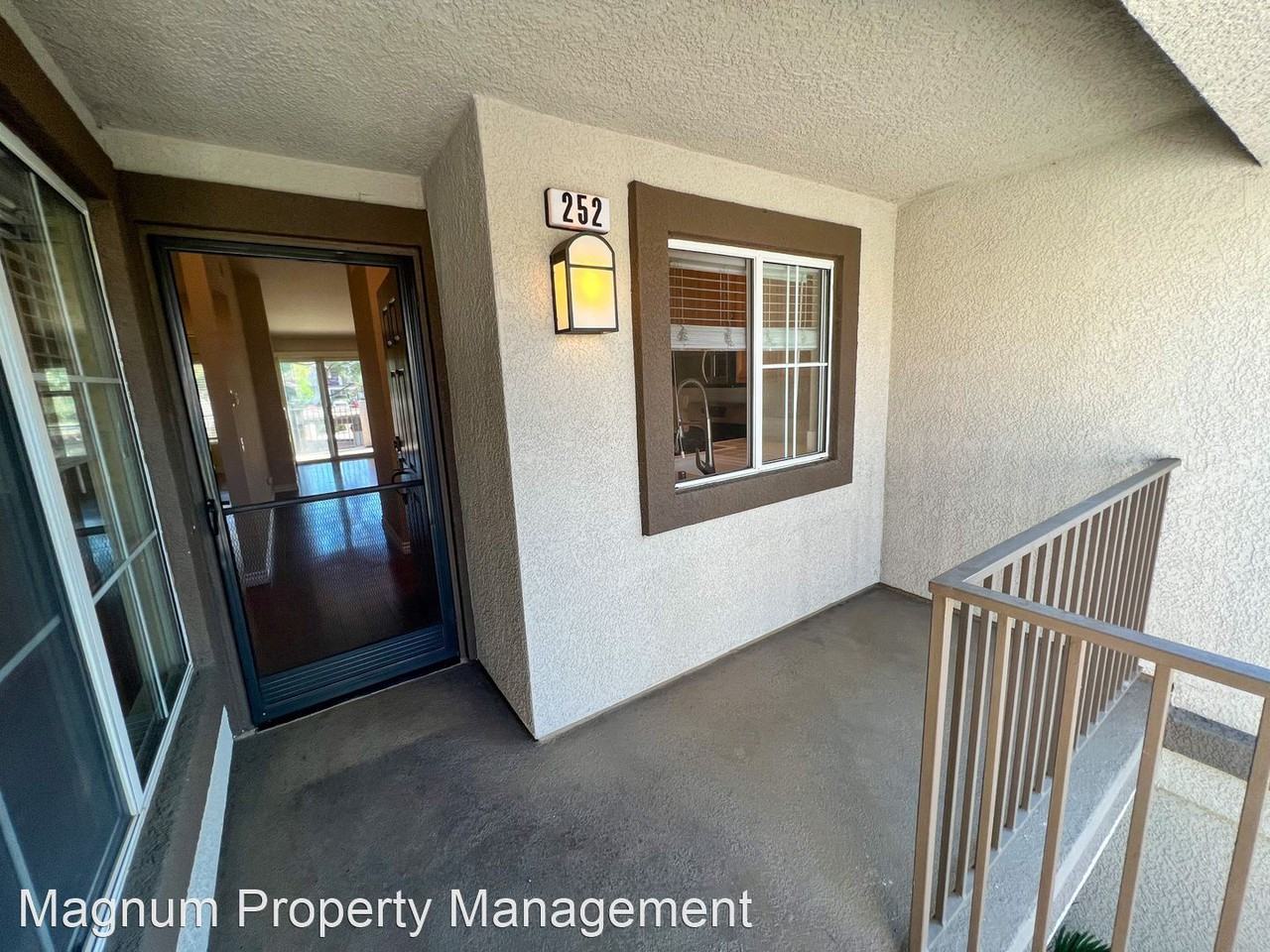 252 Chaumont Cir - Photo 3 of 29