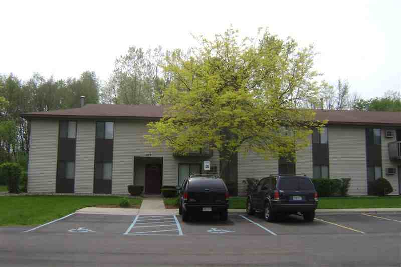 Lake Wind Apartments - Photo 3 of 16