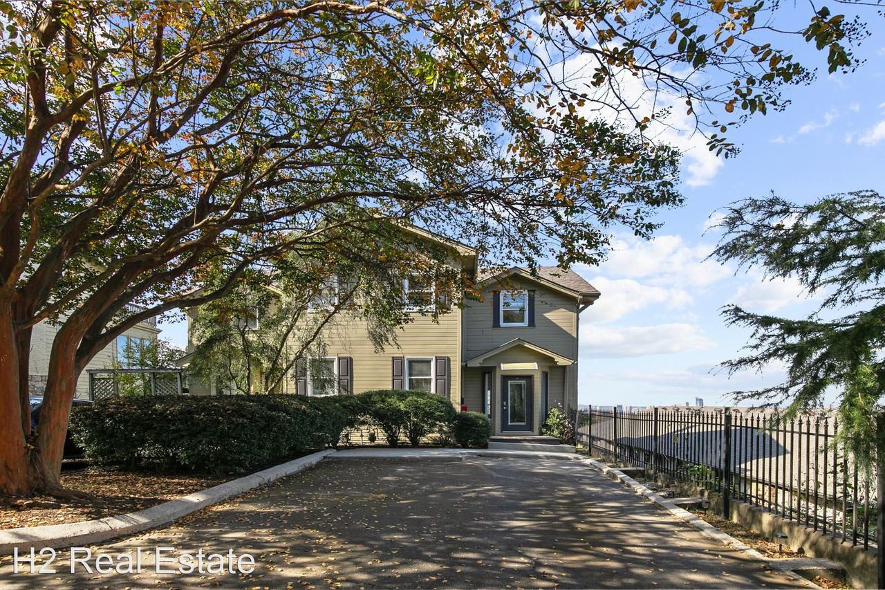 Duplex on Altamont Apartments 3470 Altamont Way S, Birmingham, AL