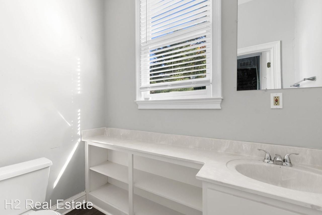 Duplex on Altamont Apartments 3470 Altamont Way S, Birmingham, AL