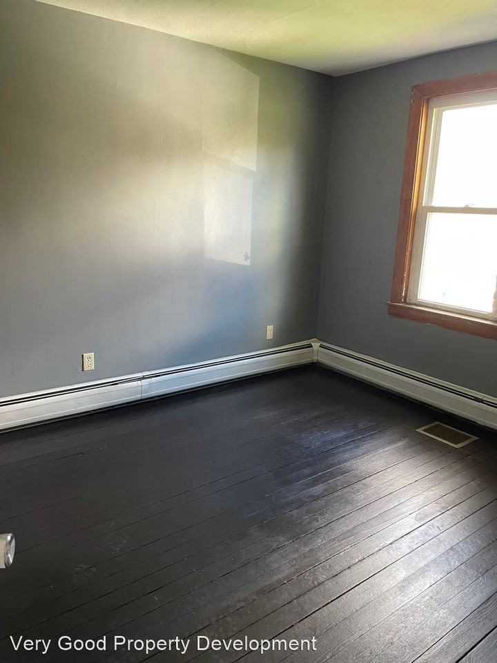 40-50 Taft St - Photo 2 of 12