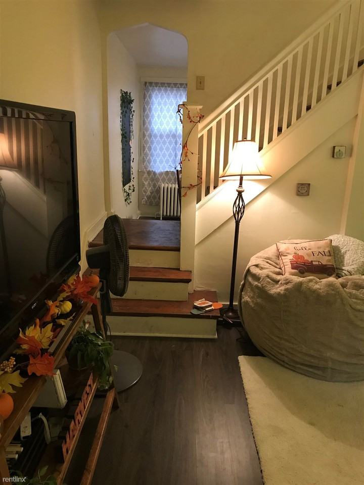 200 Chesterfield Rd - Photo 3 of 16