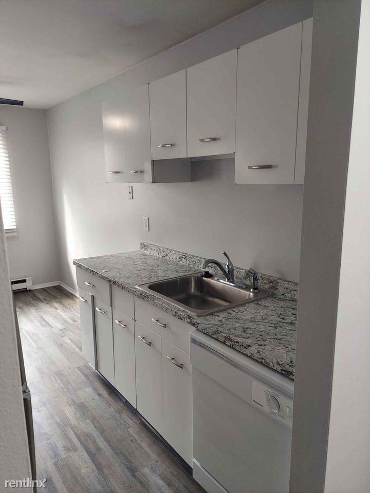 Mulberry Row Apartments - Photo 2 of 10