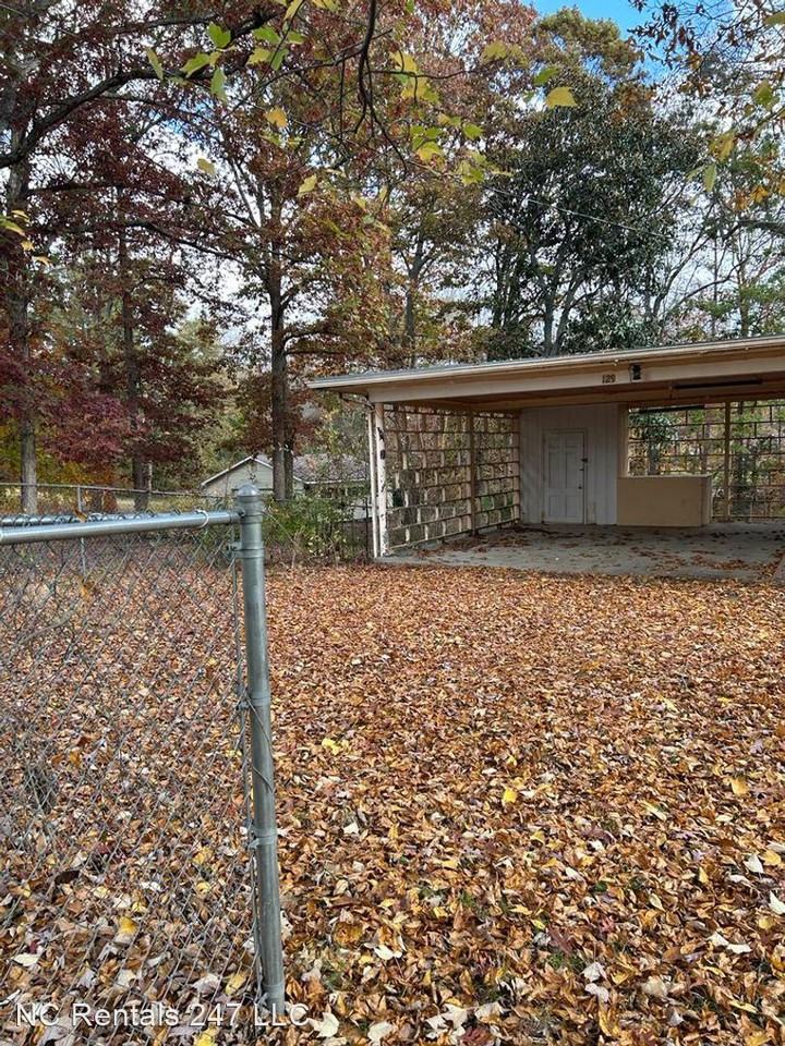 129 Rocky Knoll Cir - Photo 2 of 13