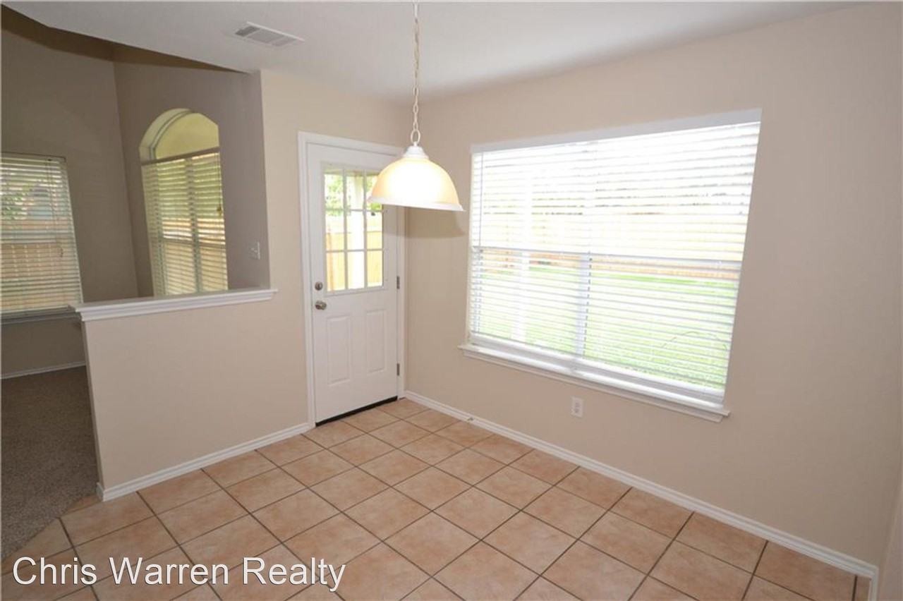 17404 Toyahville - Photo 3 of 18