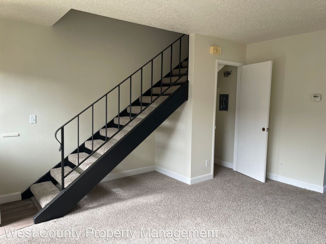 1323 Edwards Ave - Photo 2 of 9