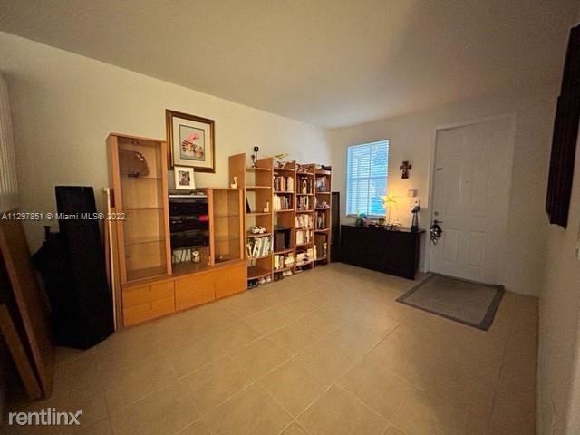 10721 Nw 81st Ln - Photo 2 of 14