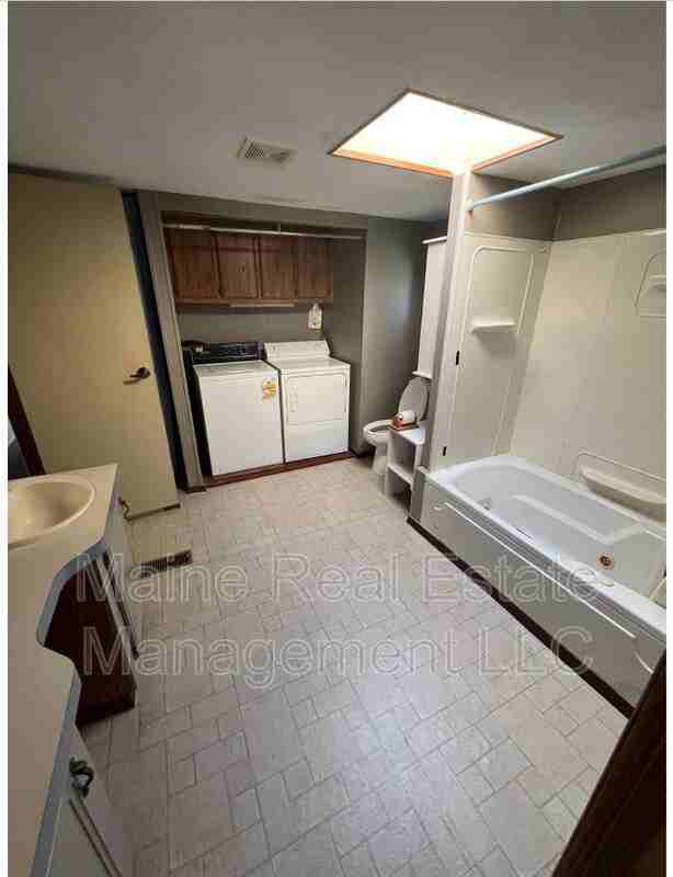 134 N Barton Rd - Photo 3 of 9