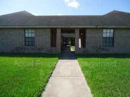 featured image of 2103 Paradise Dr #4