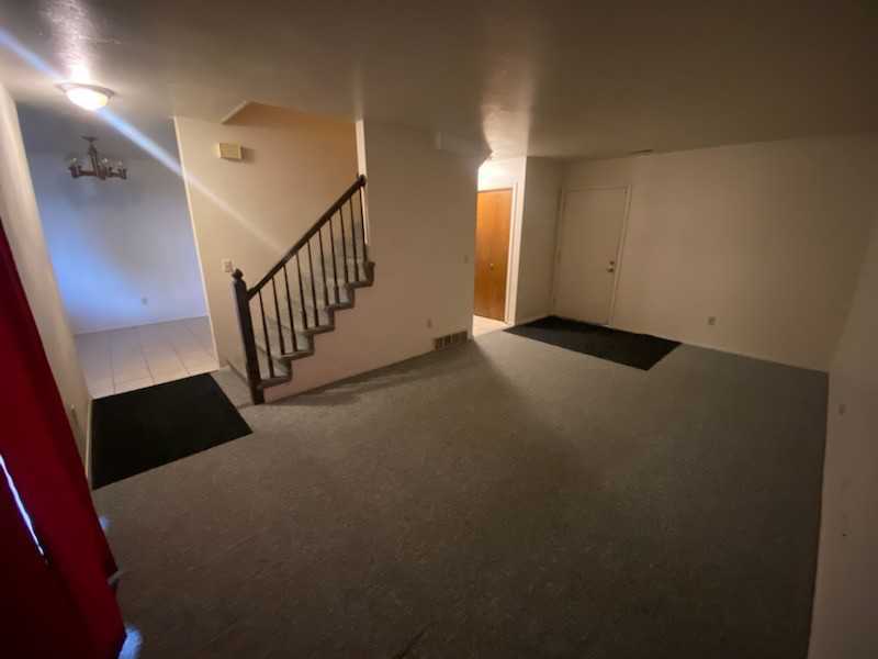 672 W 700 S - Photo 2 of 11