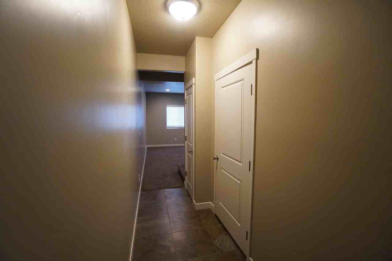1085 Wn - Photo 3 of 26