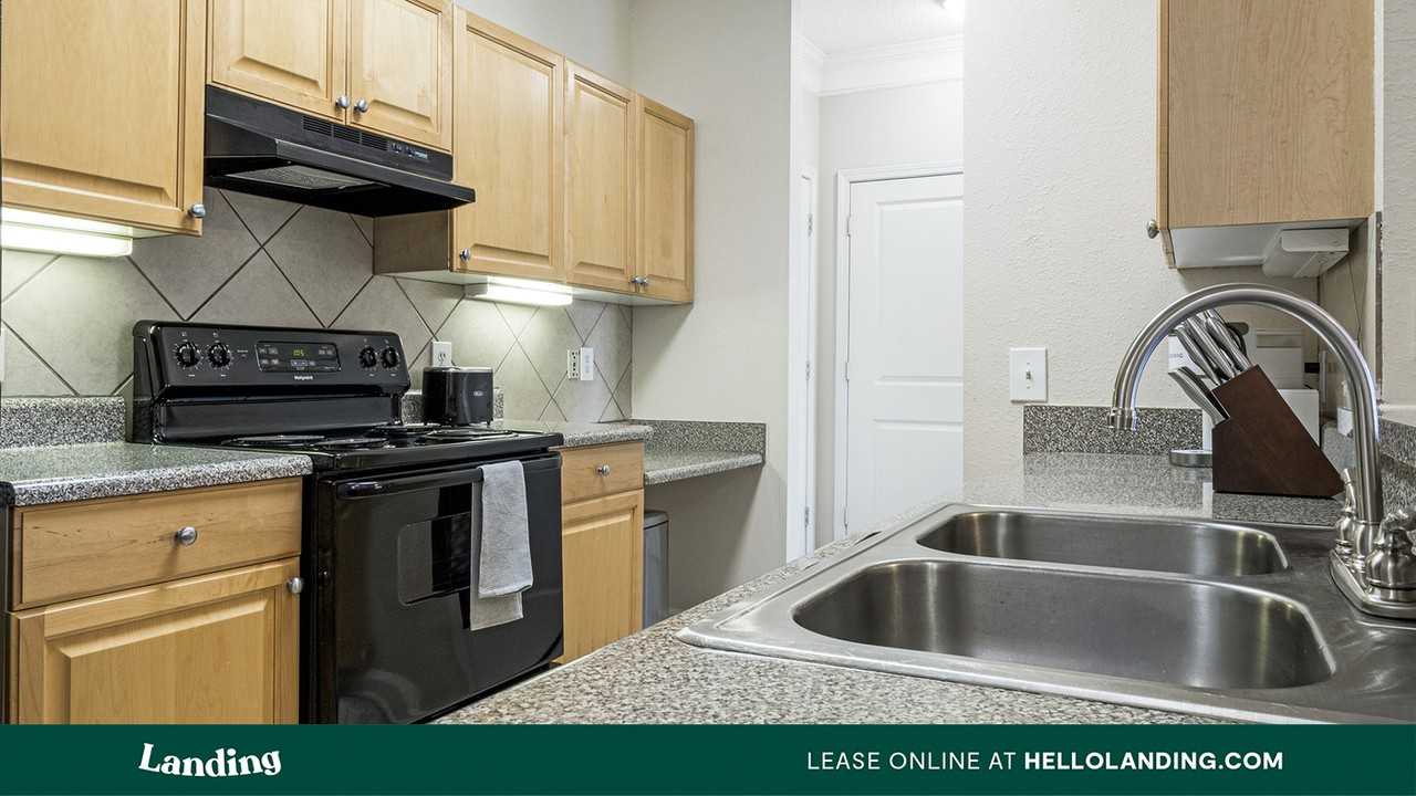 2055 Barrett Lakes Blvd. NW  Kennesaw - Photo 4 of 26