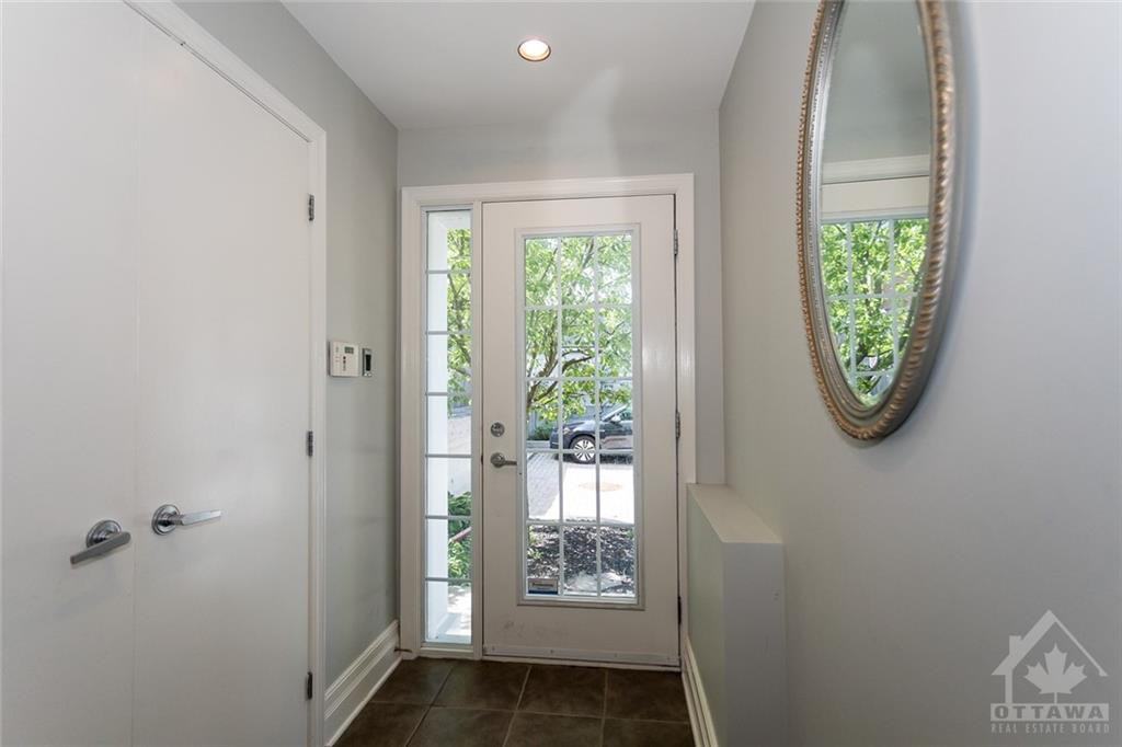 100 Applegate Private - Photo 3 of 29