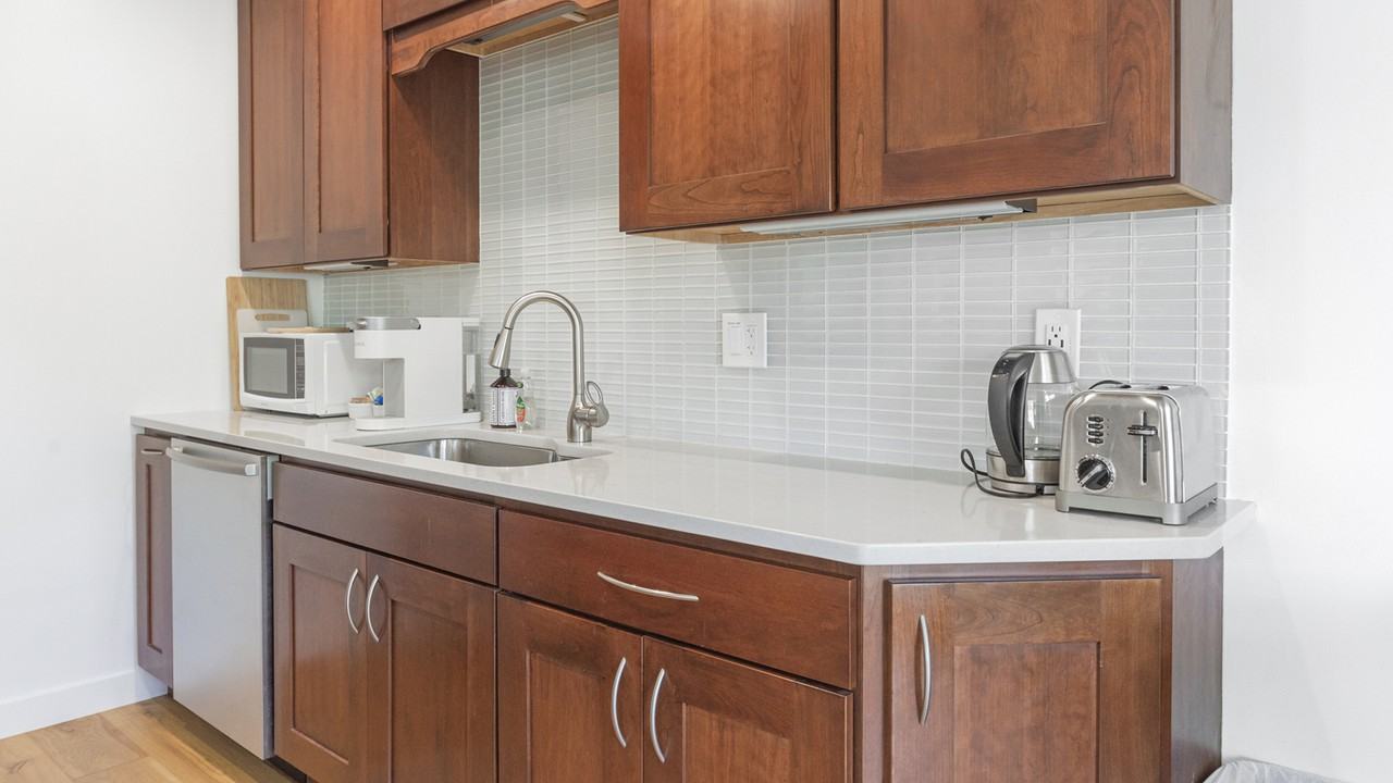 4274 Monroe Dr #A - Photo 3 of 14