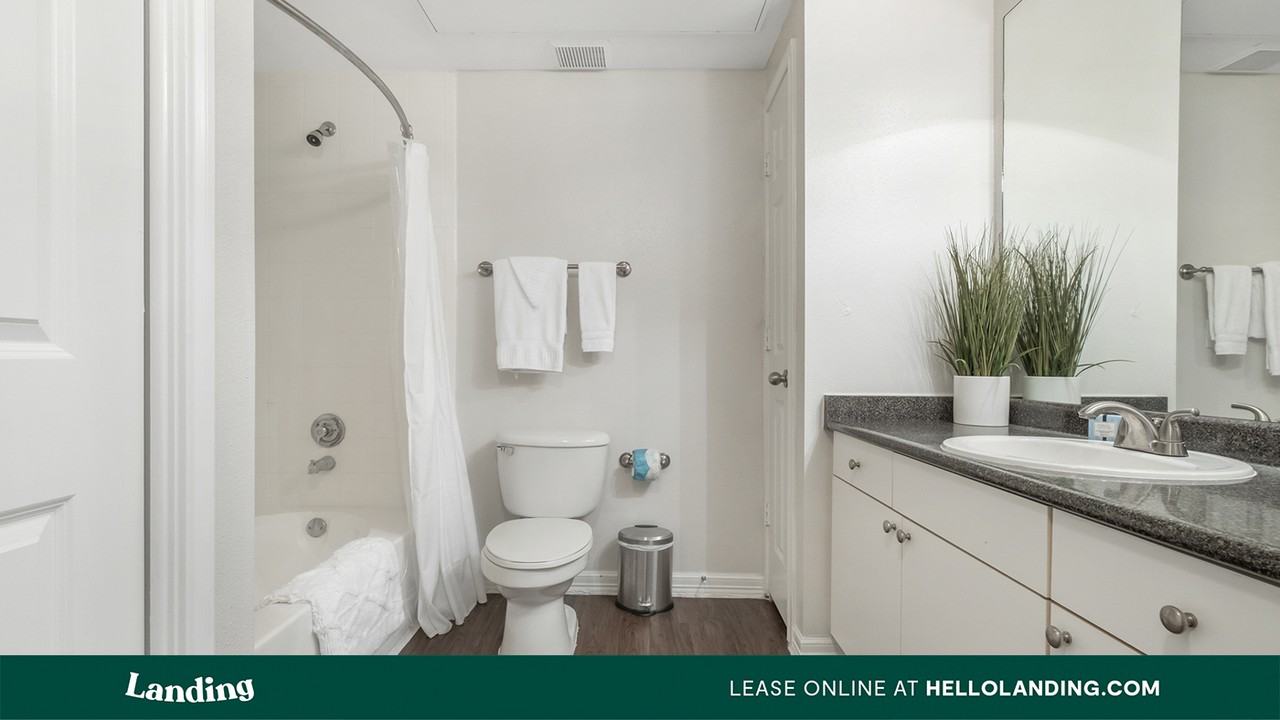 1615 Hermann Drive - Photo 3 of 25