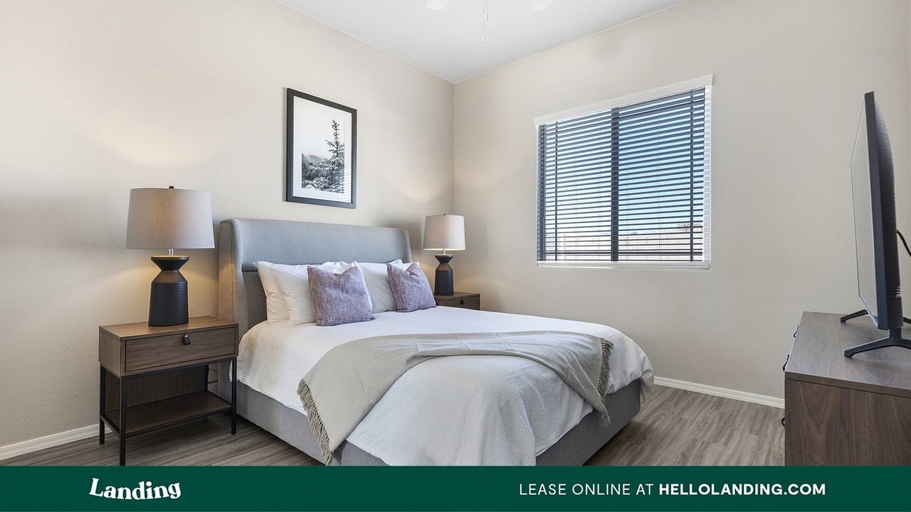 14155 W Mountain View Blvd - Photo 3 of 46