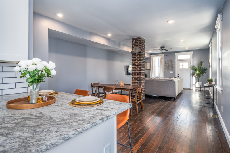 422 Thornton St - Photo 4 of 21