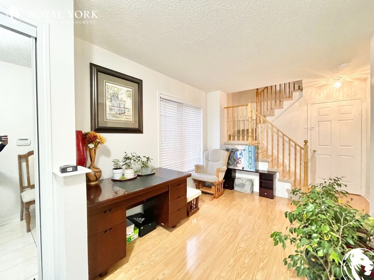 33 Stonewood St - Photo 3 of 30