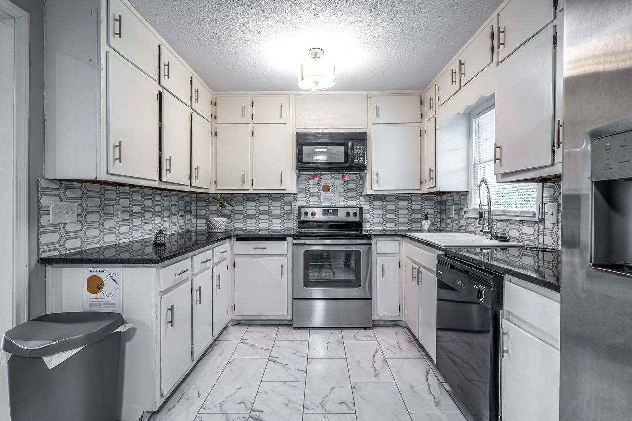 Huntoon Pl - Photo 2 of 25