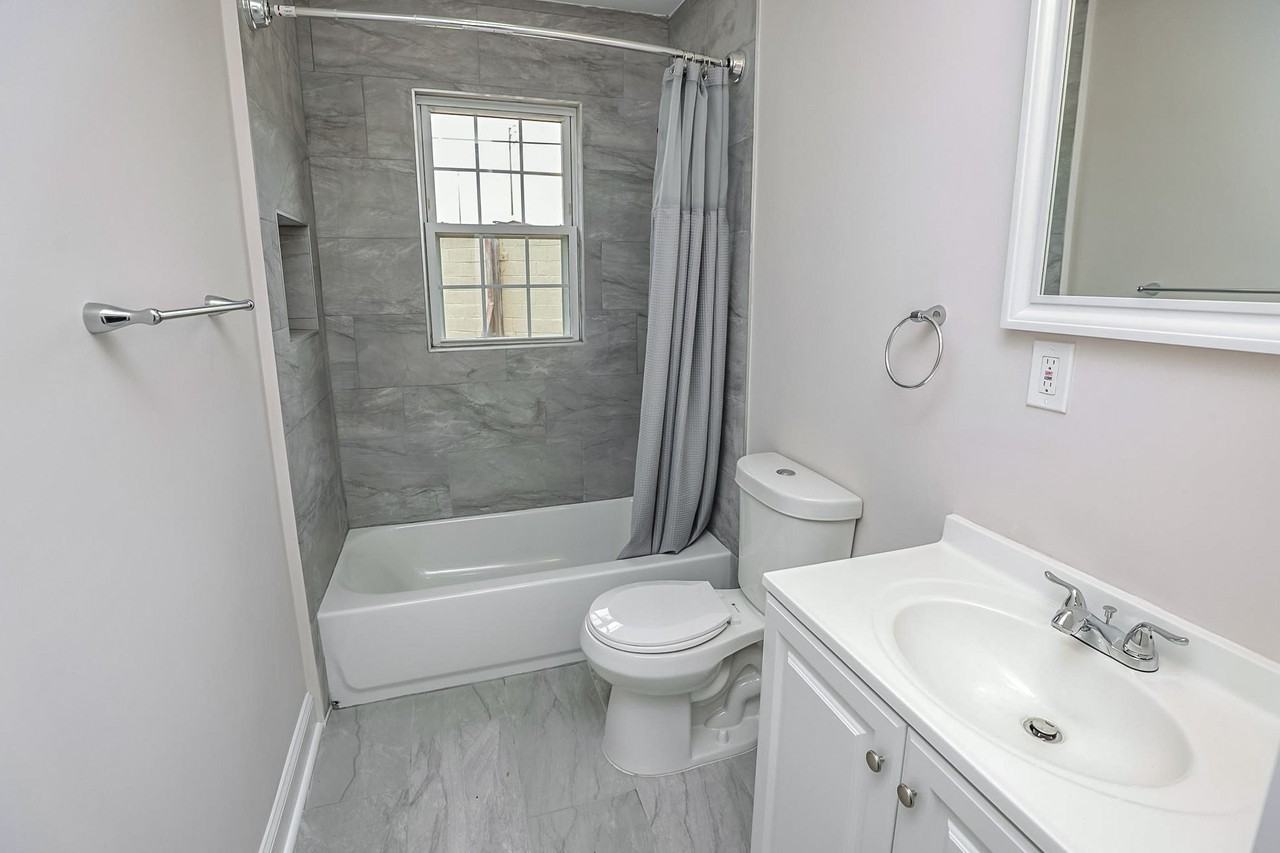 Roanoke Ave - Photo 2 of 17