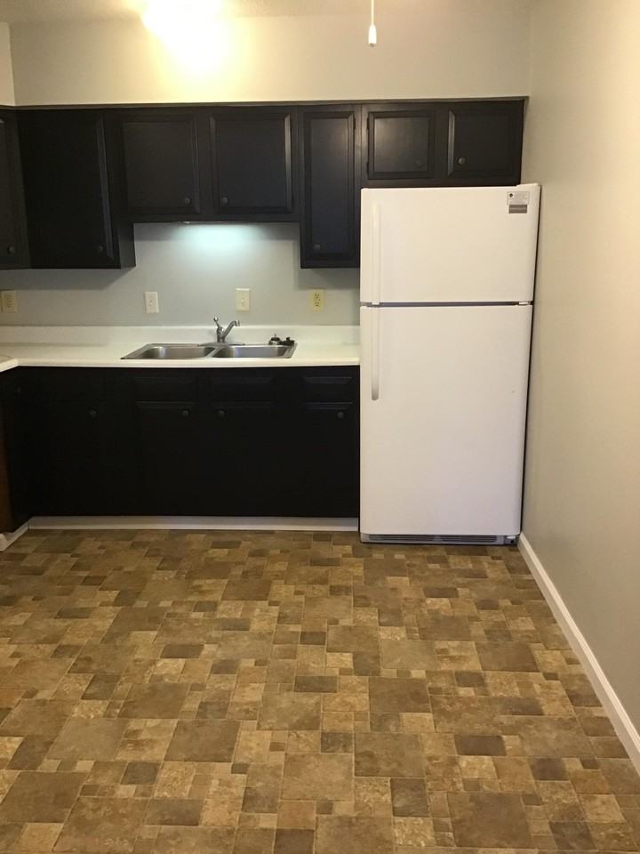 609 N Red Bud Trl - Photo 2 of 5