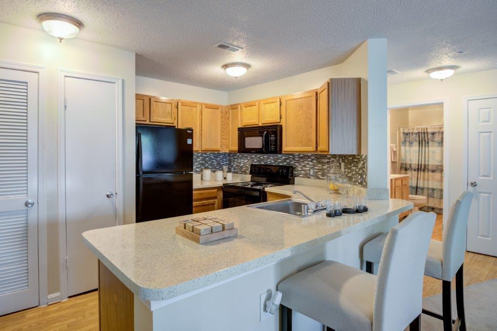 The Apartments at Diamond Ridge - Photo 2 of 26