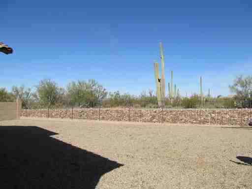 12321 N Lost Shadow Ct - Photo 2 of 8