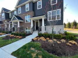 featured image of 263 N Sydney Ct