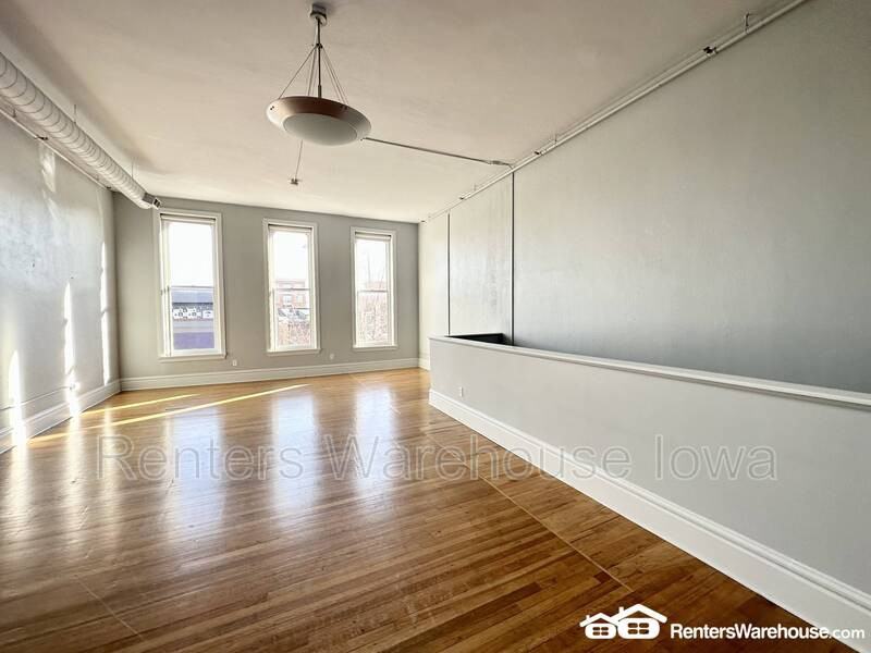 518 1/2 E Grand Ave - Photo 2 of 25