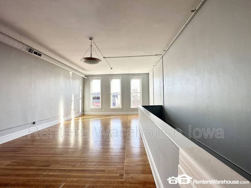 518 1/2 E Grand Ave - Photo 3 of 25