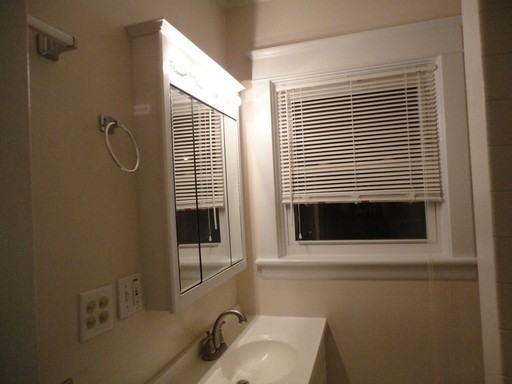 2214 Allen St - Photo 3 of 10