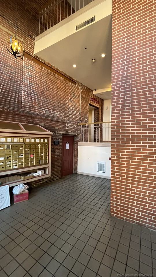 Washington St #501P - Photo 3 of 7