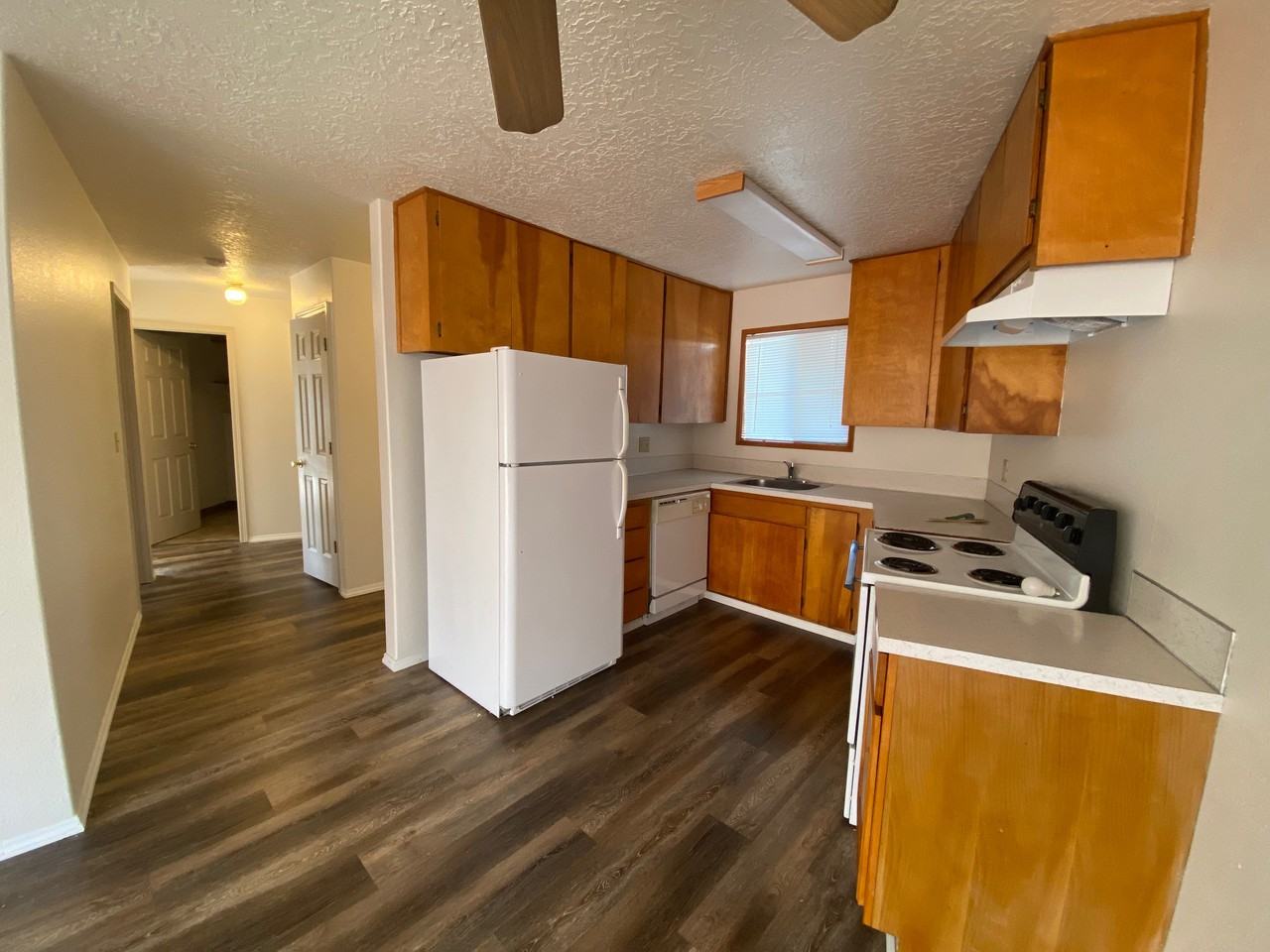 365 Madrona Ave Se #C3 - Photo 2 of 17