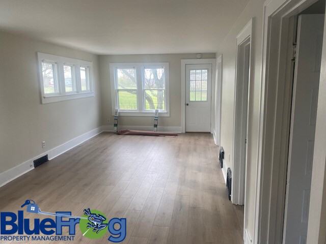 817 S 17th St #817A - Photo 2 of 7