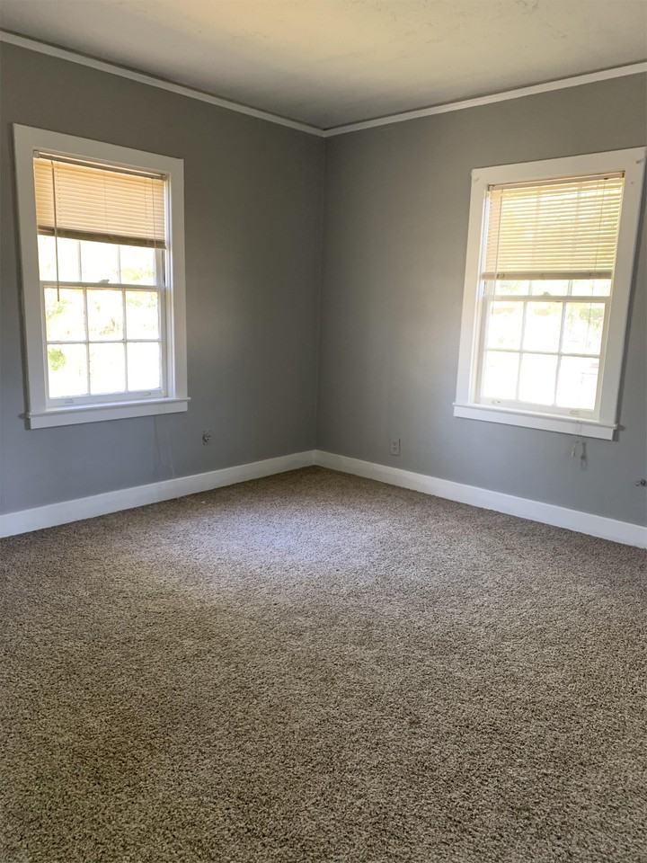 409 North Whitworth Avenue #1 - Photo 2 of 8