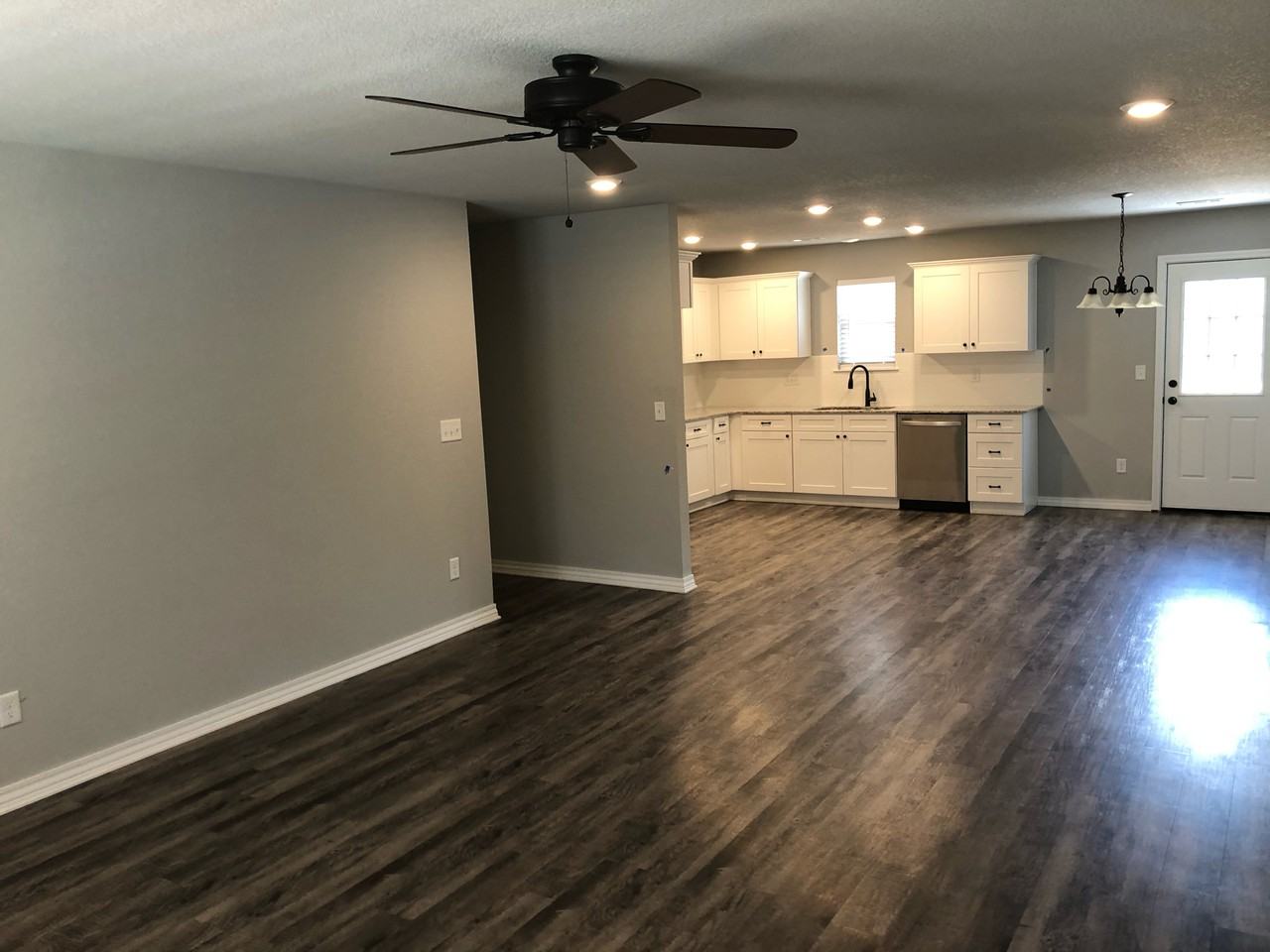 22 Lockhart Ln #1 - Photo 2 of 14