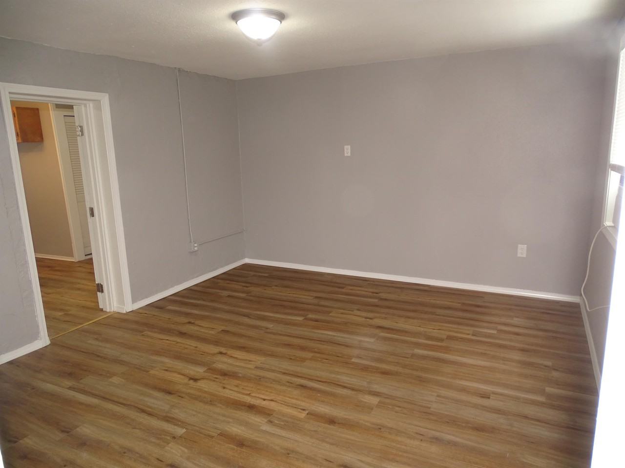 412 N Lincoln Ave #B - Photo 4 of 12