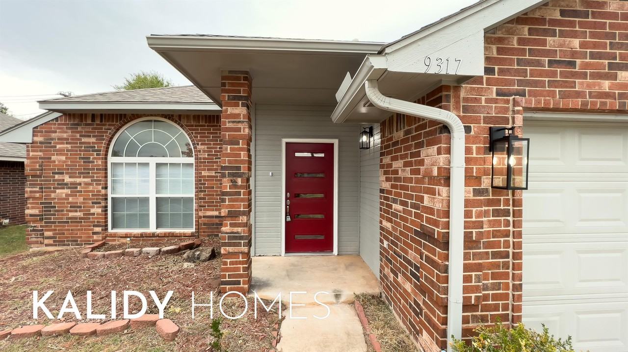 9317 Apple Dr #1 - Photo 5 of 50