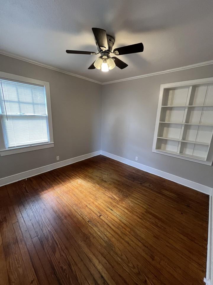 2408 Stanton St #1 - Photo 5 of 10