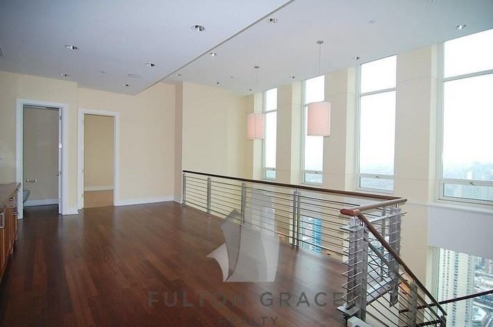 33 W Ontario St #60A - Photo 2 of 28