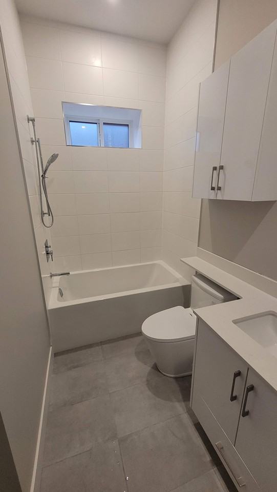 Rocklin St & Baycrest Ave - Photo 5 of 10