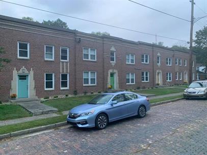 1009 Valley Rd - Photo 3 of 10