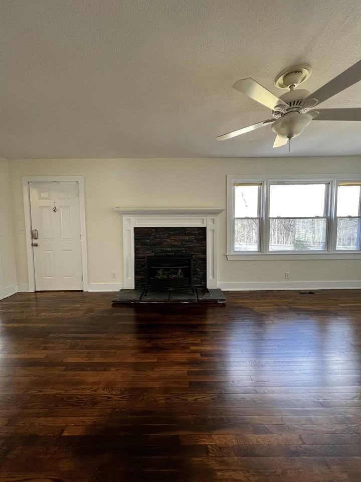 1510 Zinc Plant Rd - Photo 3 of 20