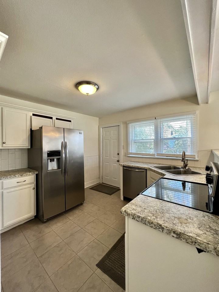 1510 Zinc Plant Rd - Photo 7 of 20