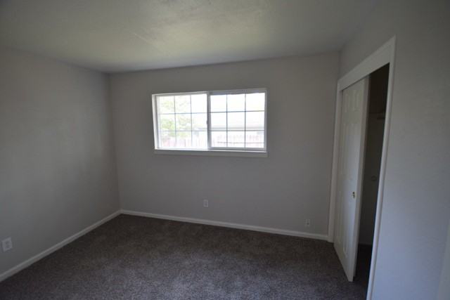 5233 Columbine Way - Photo 7 of 17
