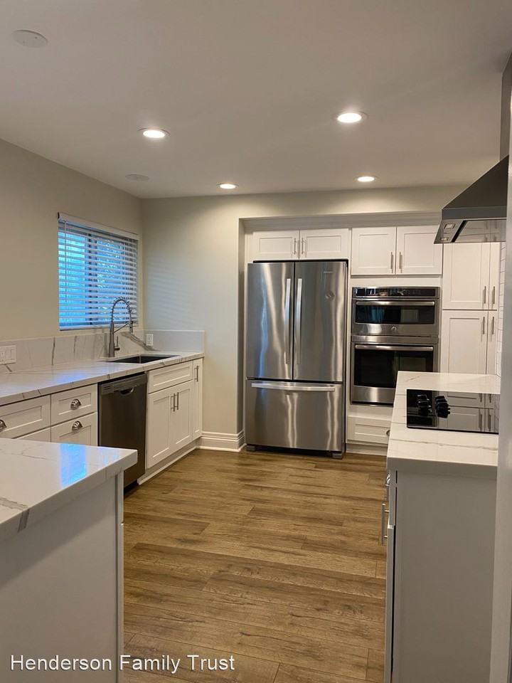 630 S Orange Grove Blvd #1 - Photo 2 of 17