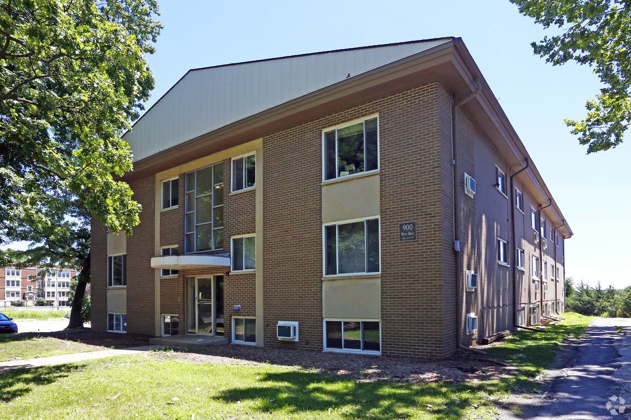 900 West Moss Avenue #1 - Photo 6 of 10