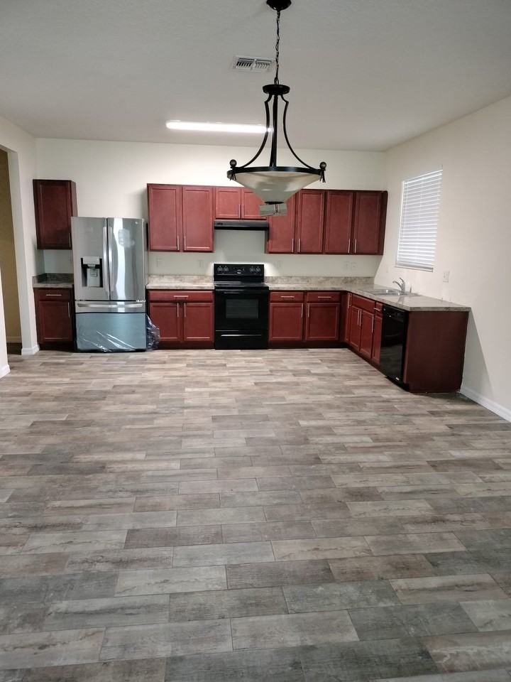 2330 Avellino Avenue #1 - Photo 4 of 10