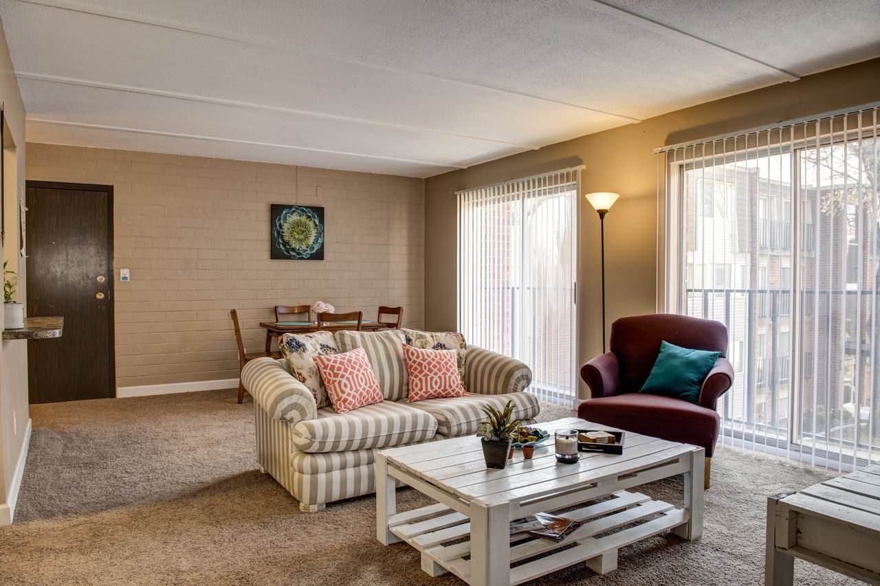 1412 West Glen Avenue #2 - Photo 6 of 9