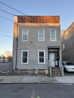 featured image of 509 Yates St #1